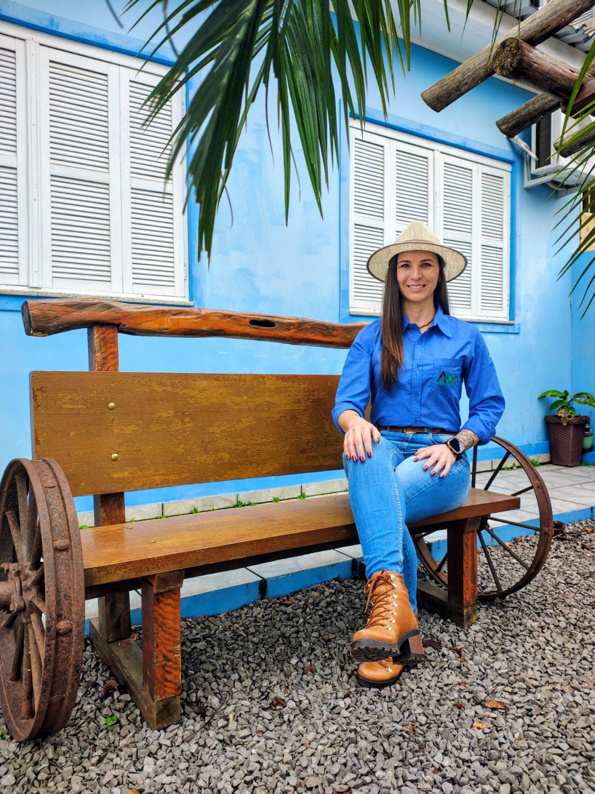 Profissional da Agro no Coração em atividade